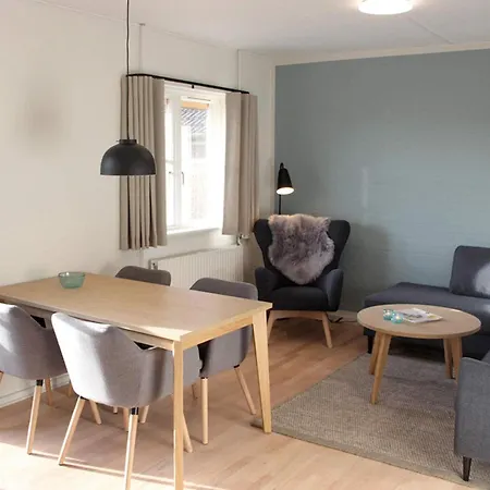 4 Person Holiday In R Nne Rønne
