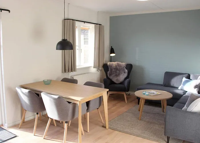 4 Person Holiday In R Nne Rønne
